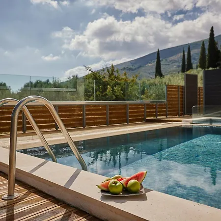 Azor Luxury Ii * Pandokrátor